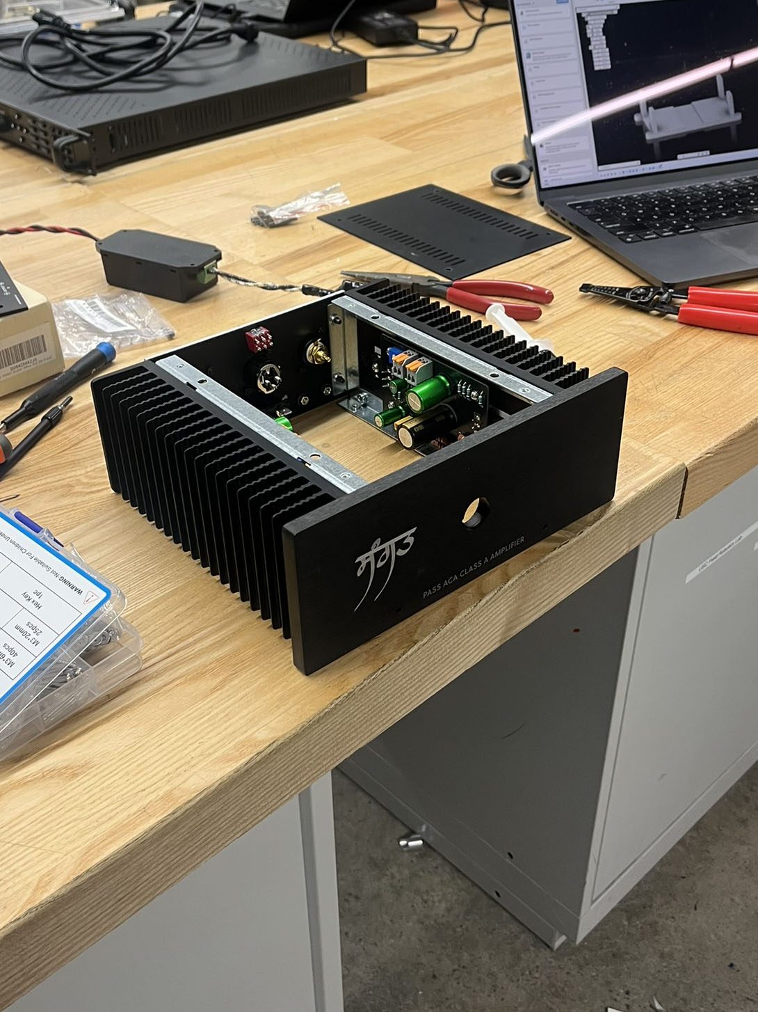 Amplifier chassis interior